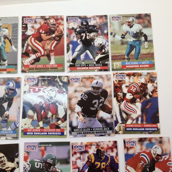 22 Vintage Pro Set Football Cards 1991 - Picture 3 of 10